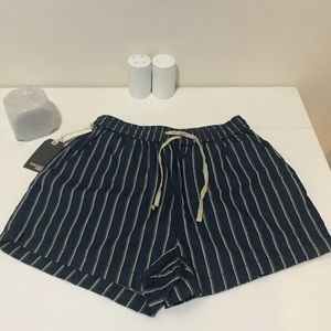 Aritzia Wilfred Shorts!!